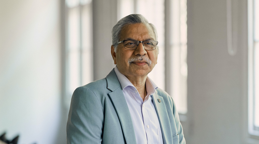 Mahesh_Enjeti_Director